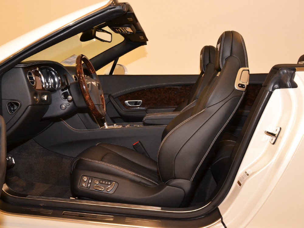 2012 Bentley Continental GT Convertible Image 21