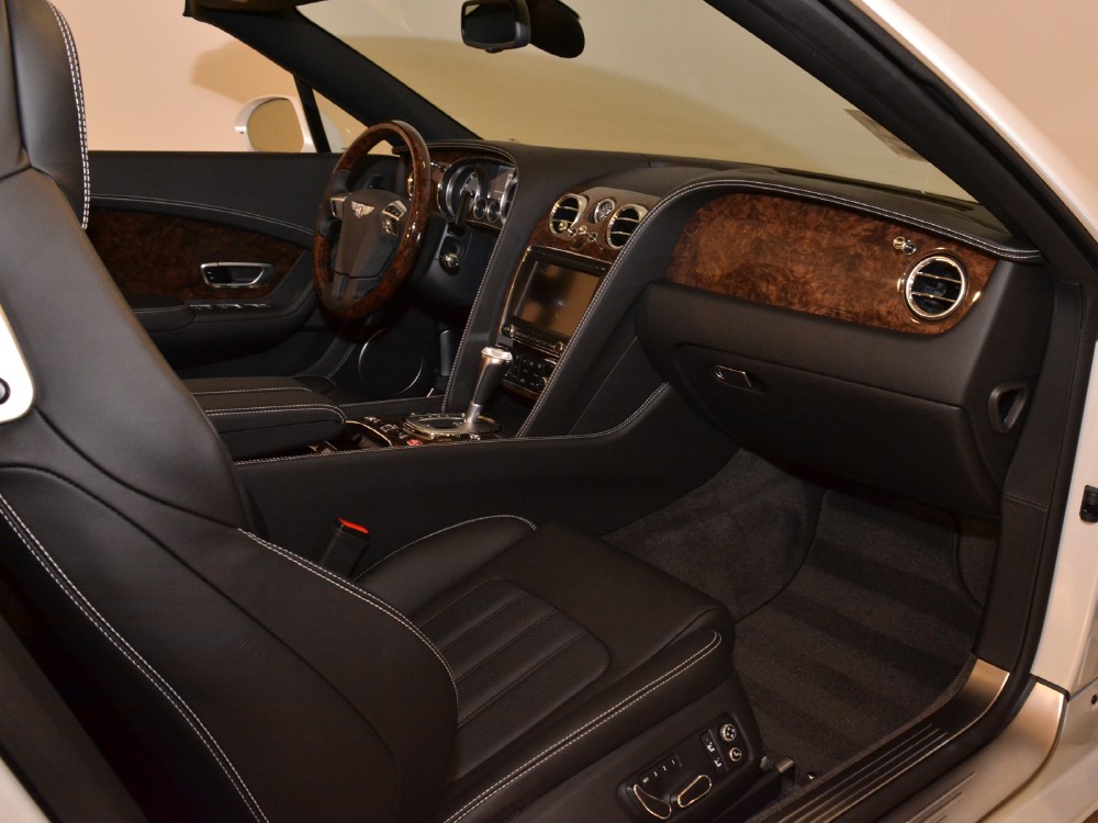 2012 Bentley Continental GT Convertible Image 24