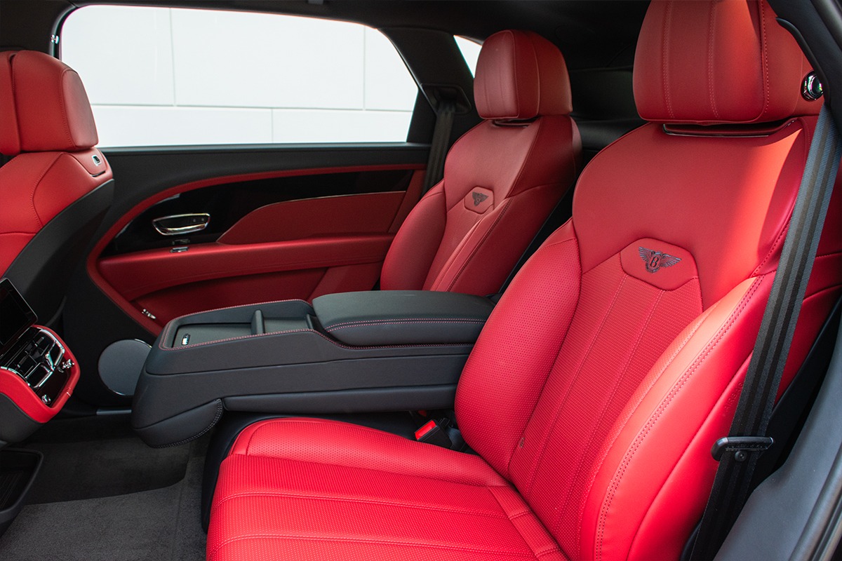 2024 Bentley Bentayga EWB Image 12