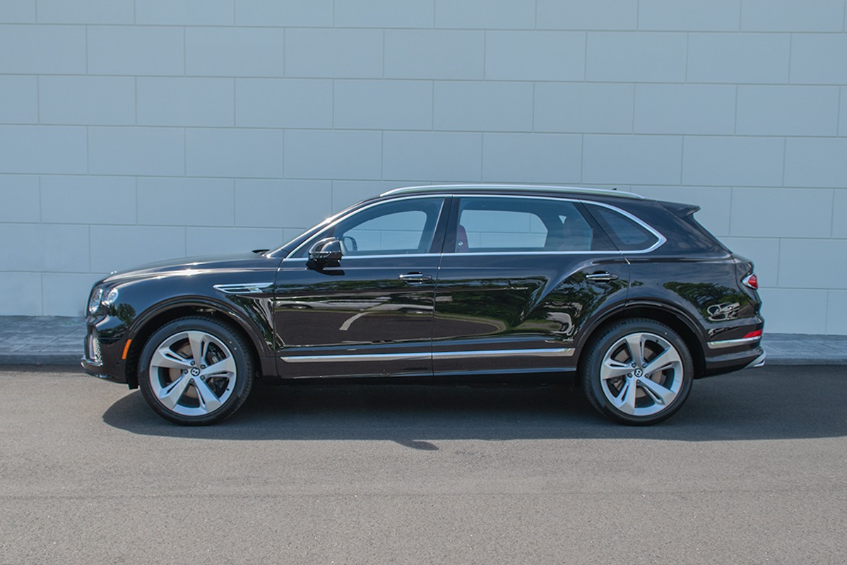 2024 Bentley Bentayga EWB Image 20