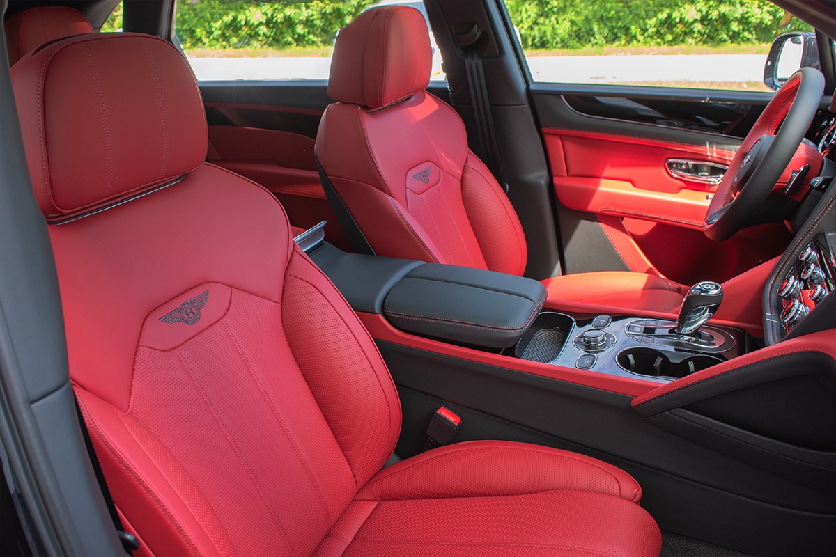 2024 Bentley Bentayga EWB Image 26