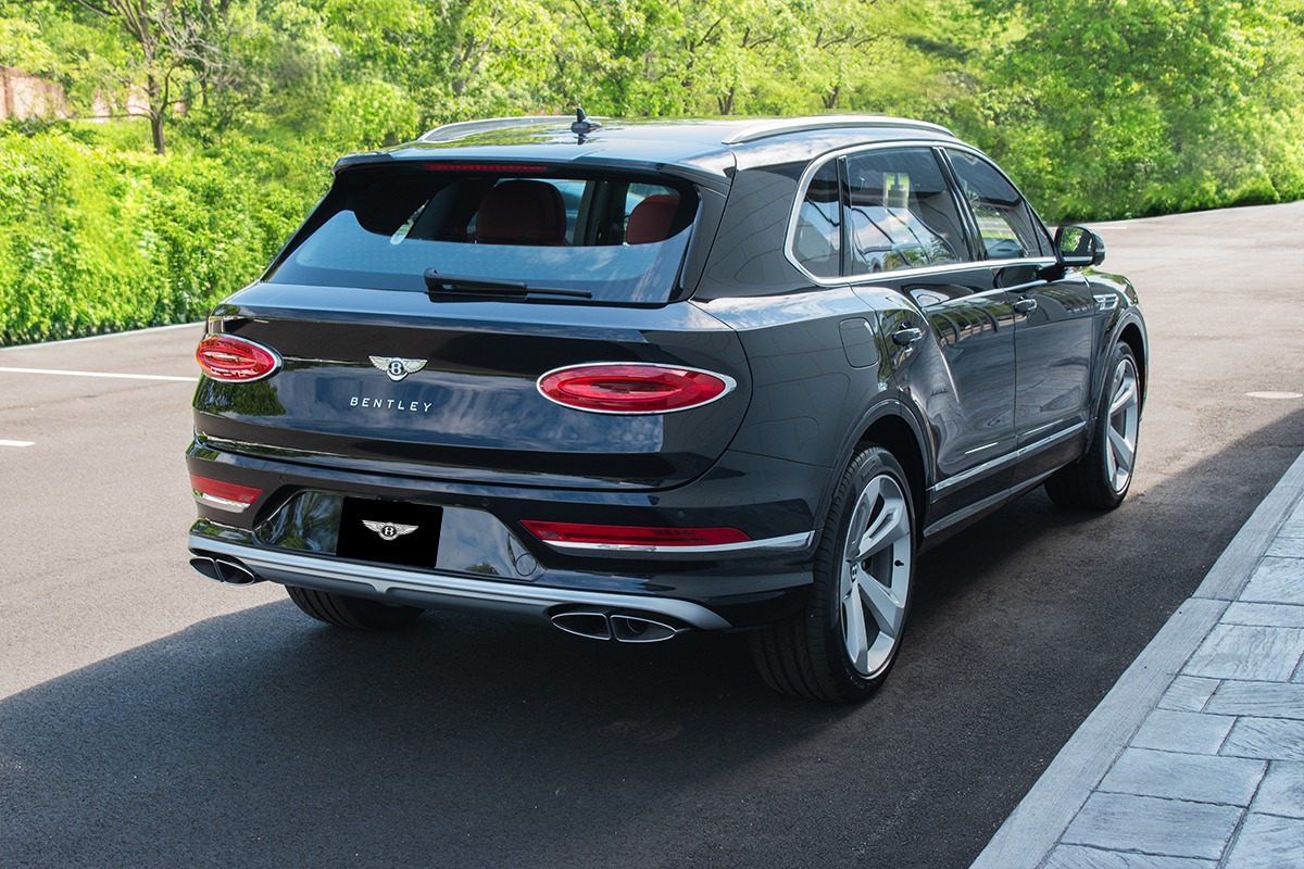 2024 Bentley Bentayga EWB Image 5