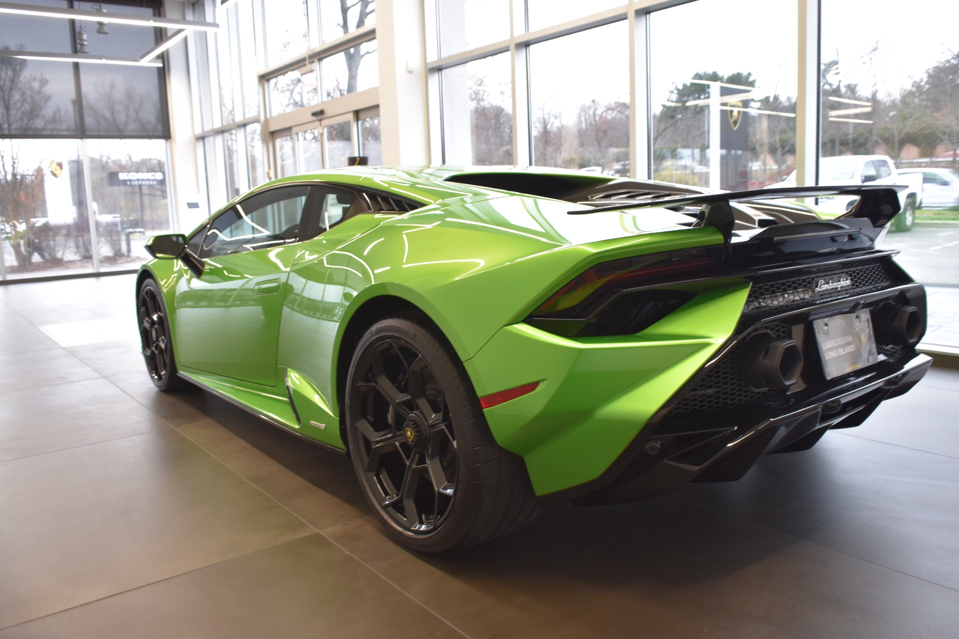 2023 Lamborghini Huracan Image 4