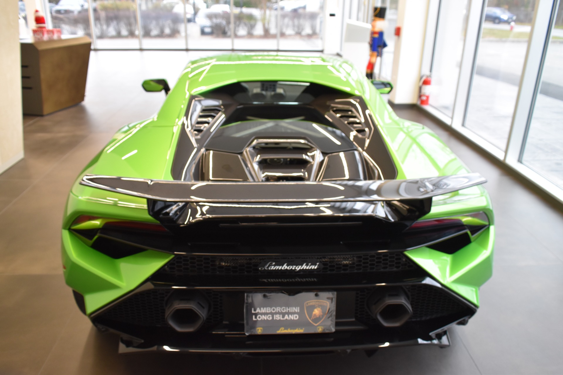 2023 Lamborghini Huracan Image 5