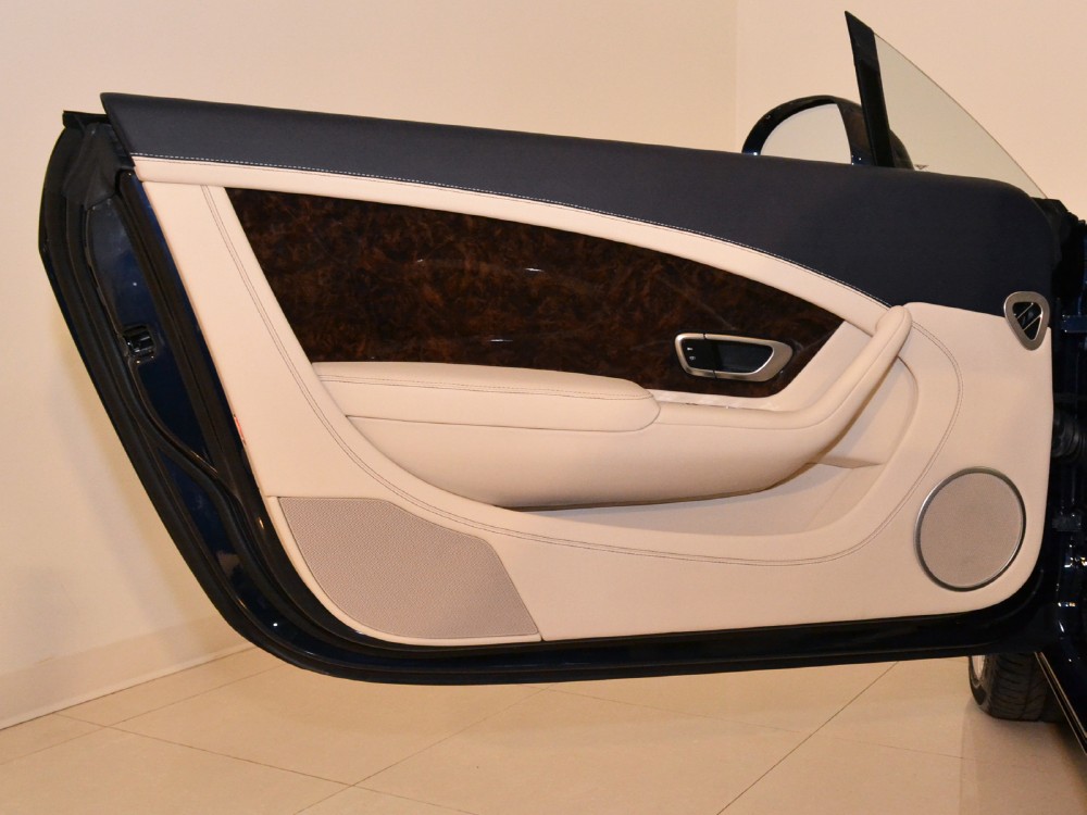 2012 Bentley Continental GT Image 18