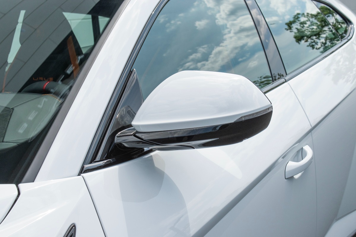 2024 Lamborghini Urus Image 20