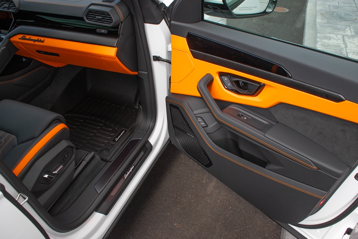 2024 Lamborghini Urus Image 29