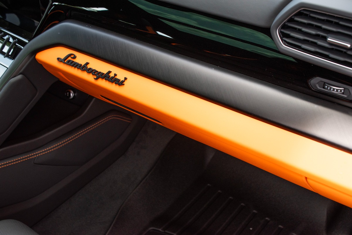 2024 Lamborghini Urus Image 31