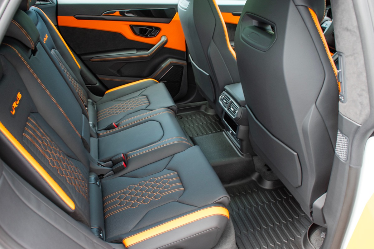 2024 Lamborghini Urus Image 44