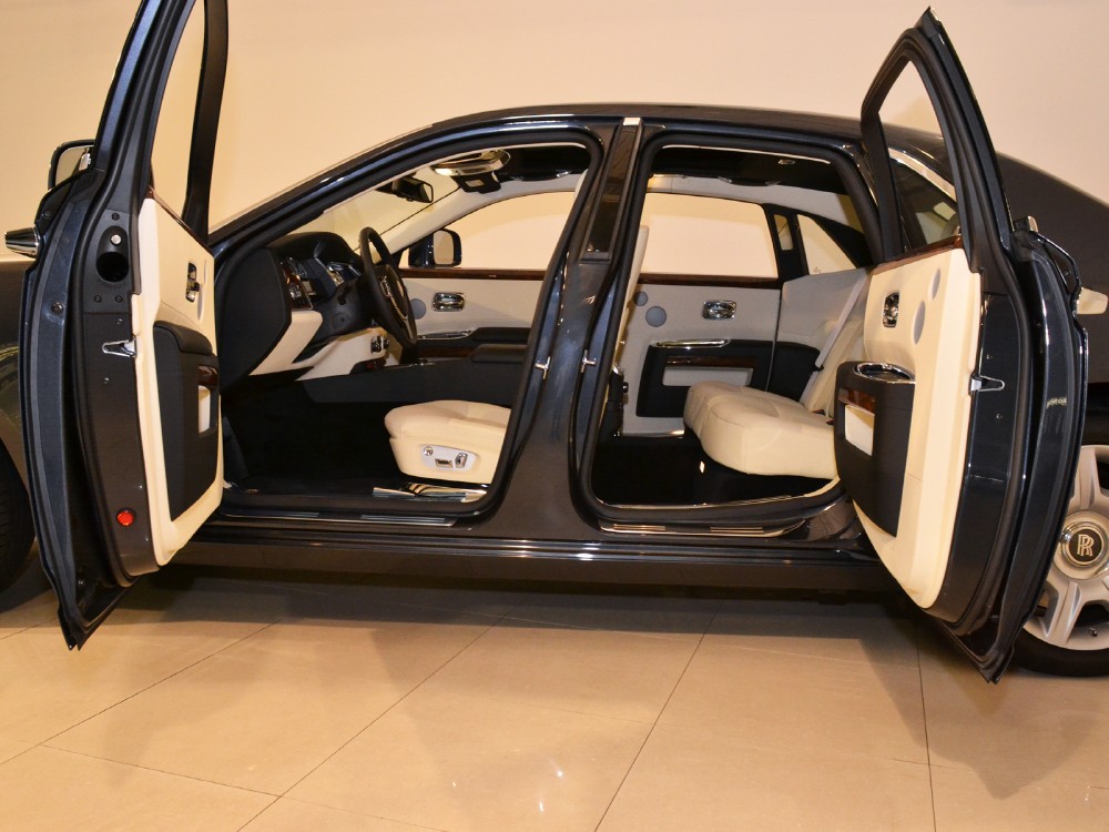 2011 Rolls-Royce Ghost Image 14