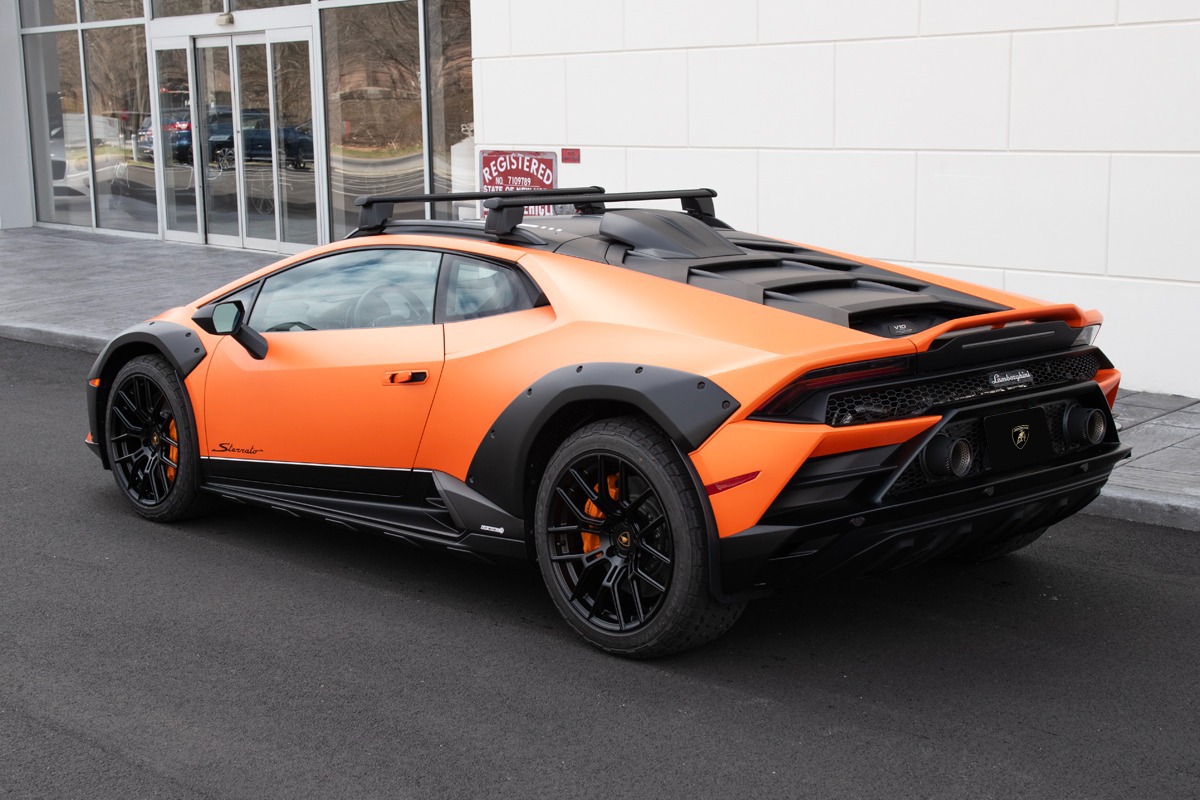 2024 Lamborghini Huracan Image 3