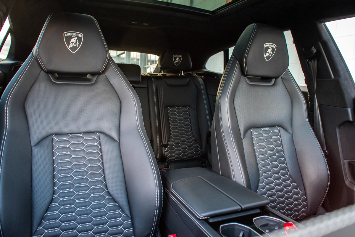 2019 Lamborghini Urus Image 6