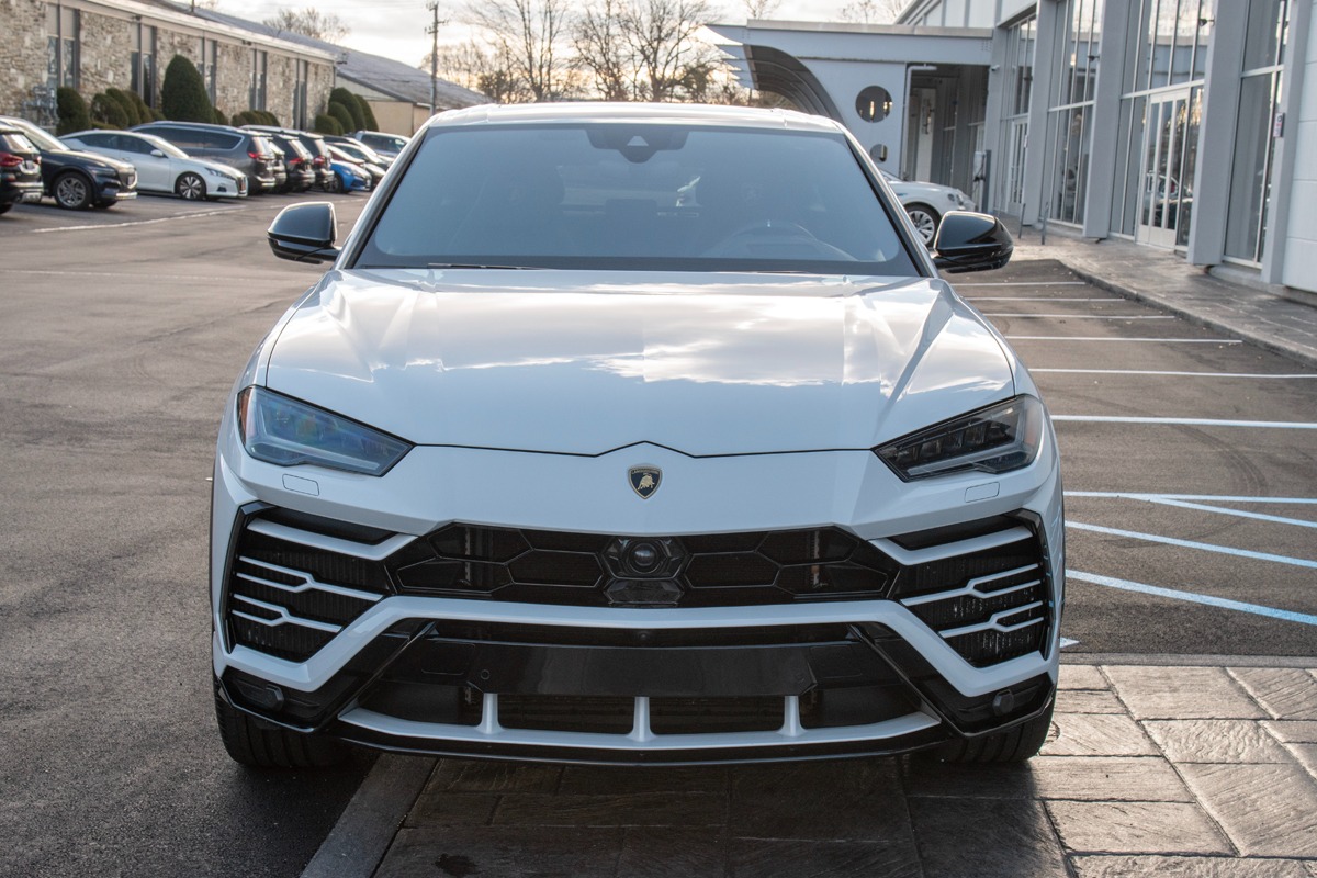2019 Lamborghini Urus Image 7