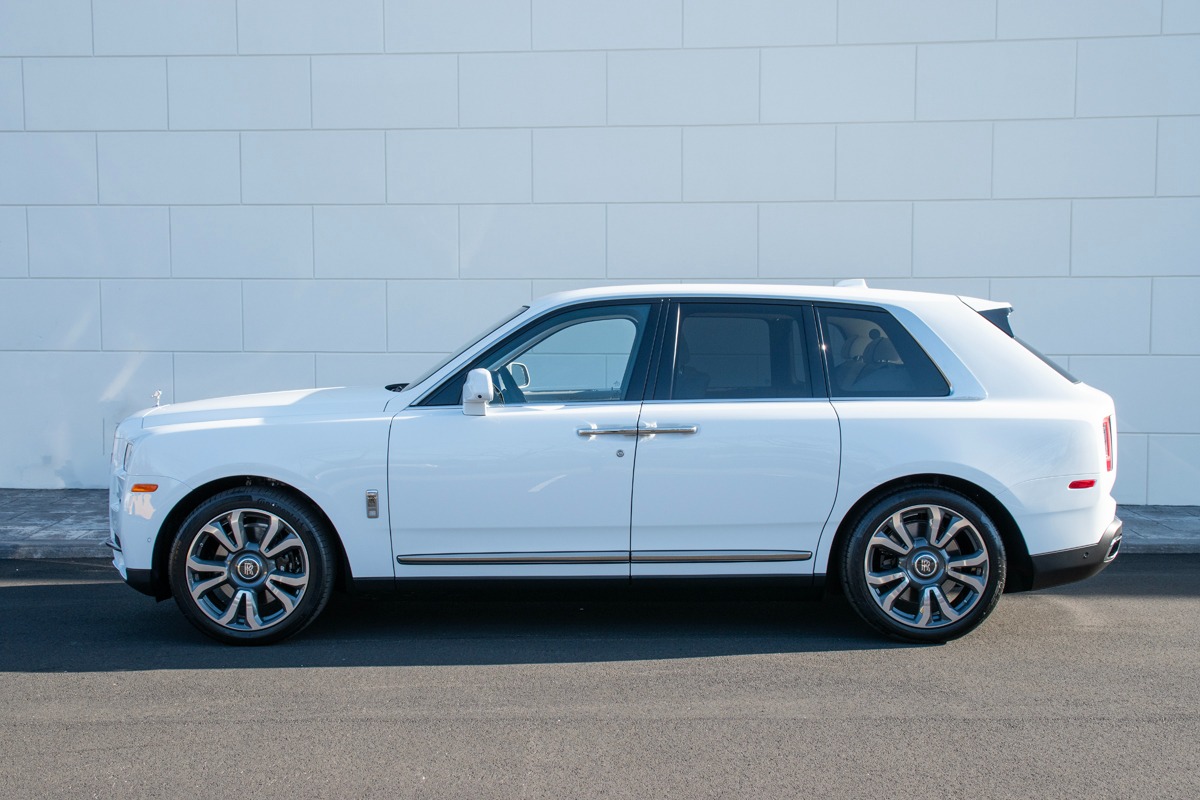 2024 Rolls-Royce Cullinan Image 3
