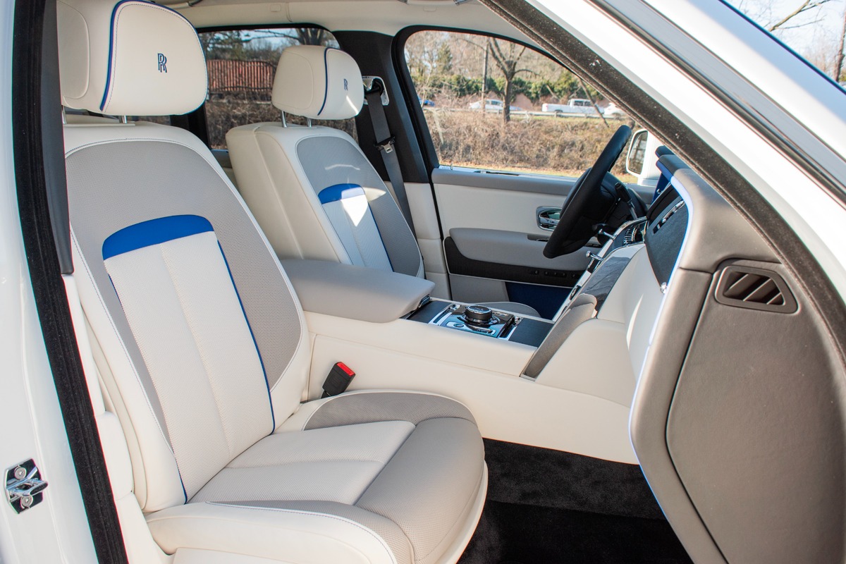 2024 Rolls-Royce Cullinan Image 6