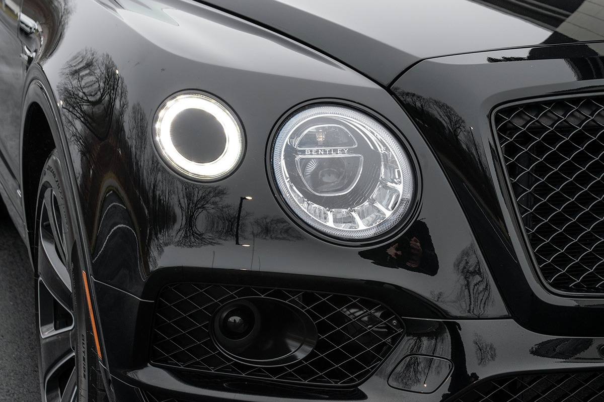 2020 Bentley Bentayga Image 10