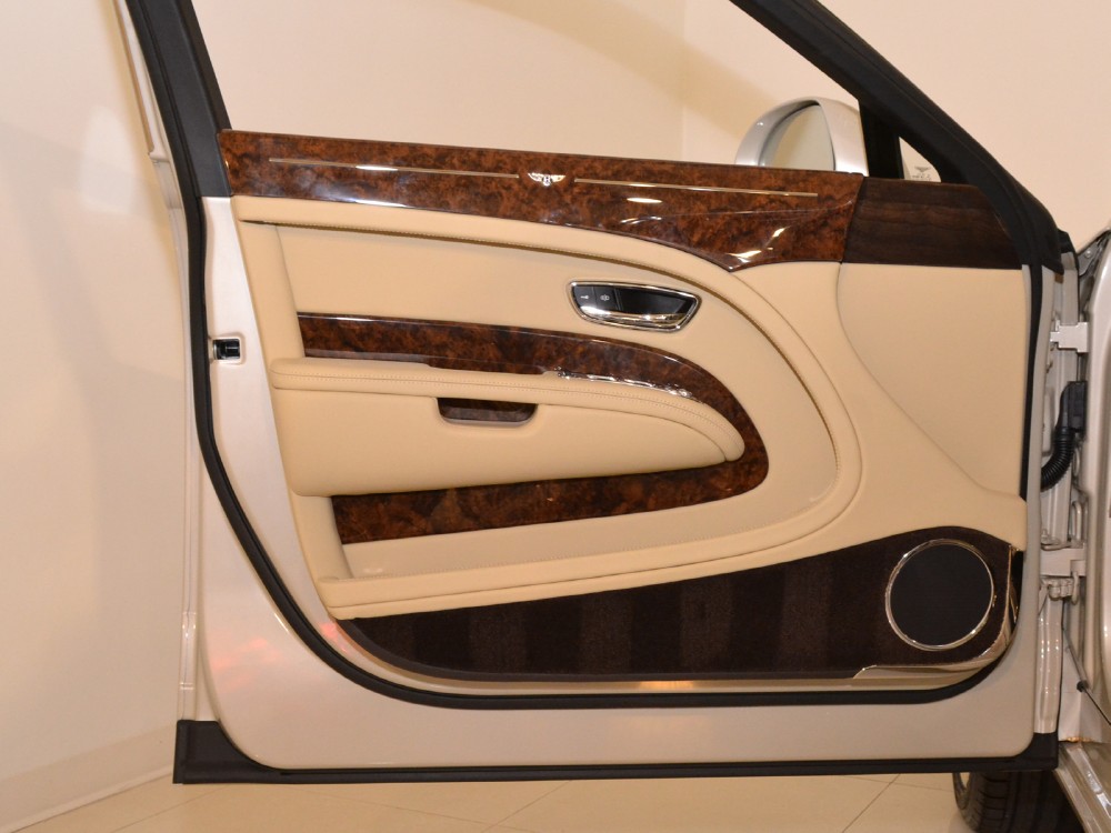 2012 Bentley Mulsanne Image 24