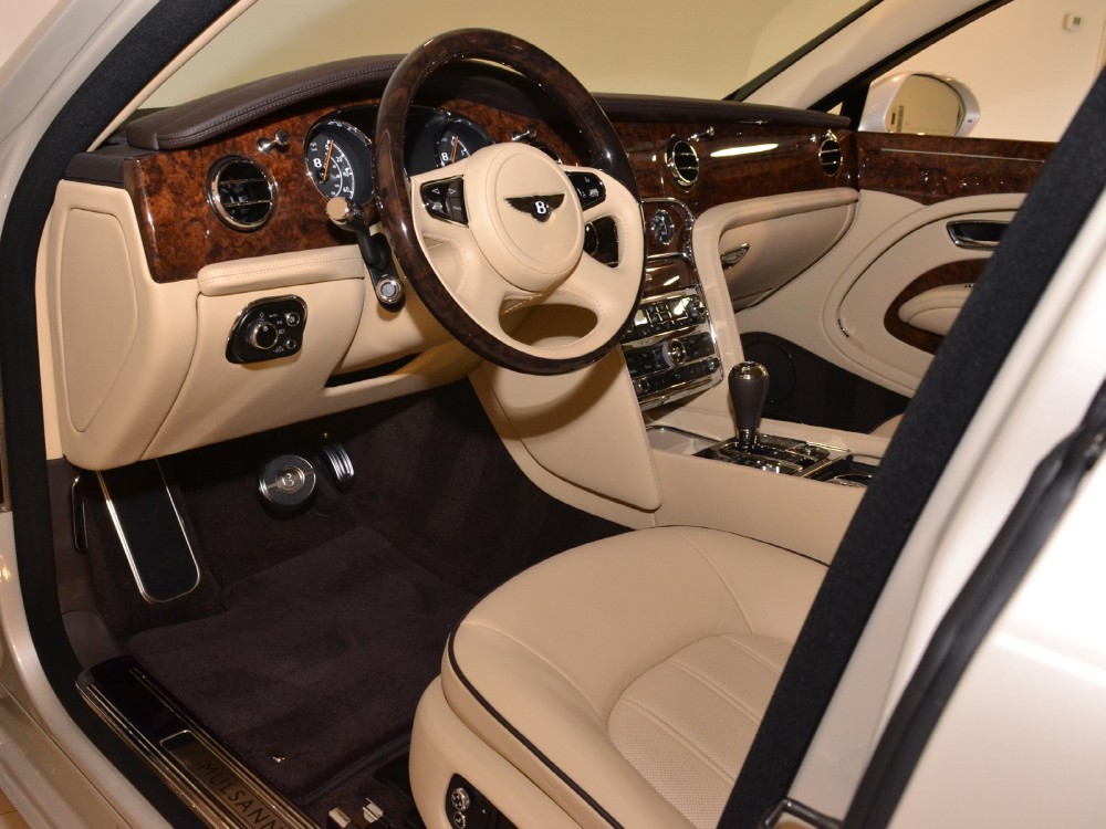 2012 Bentley Mulsanne Image 3