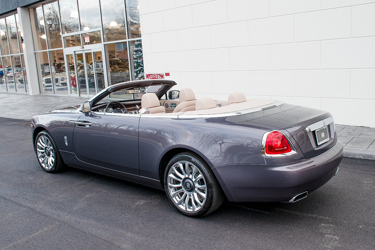 2020 Rolls-Royce Dawn Image 2