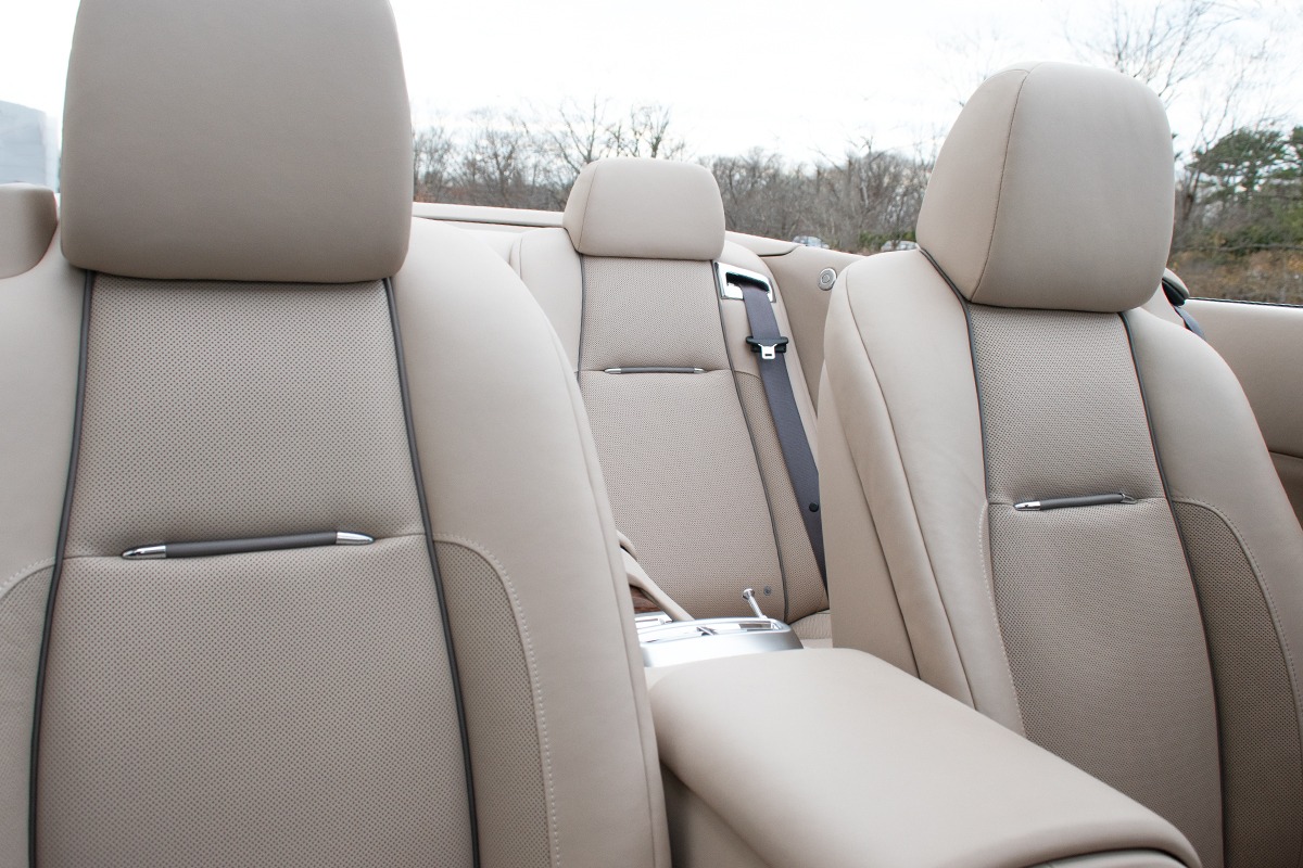 2020 Rolls-Royce Dawn Image 9
