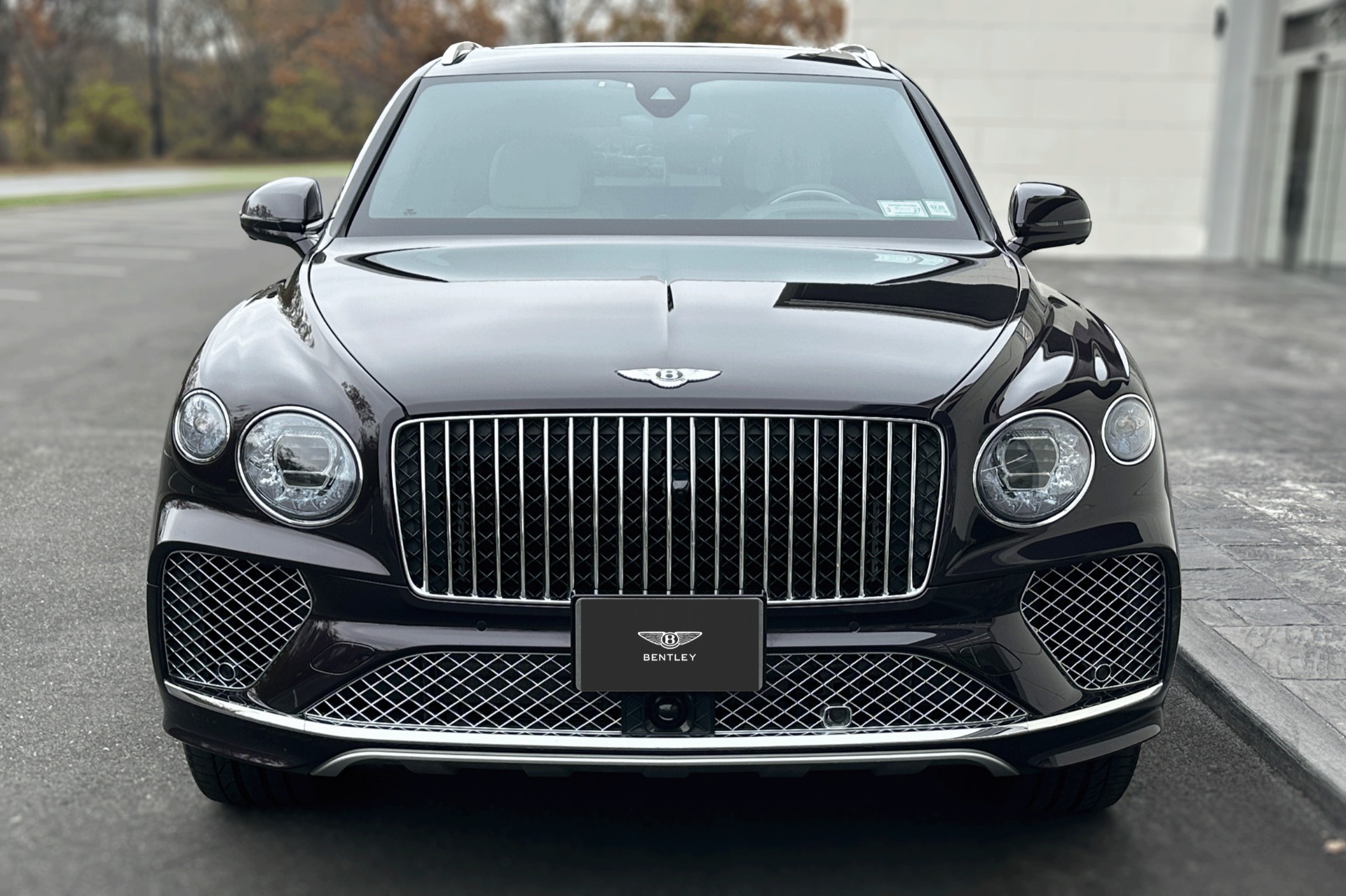 2024 Bentley Bentayga EWB Image 19