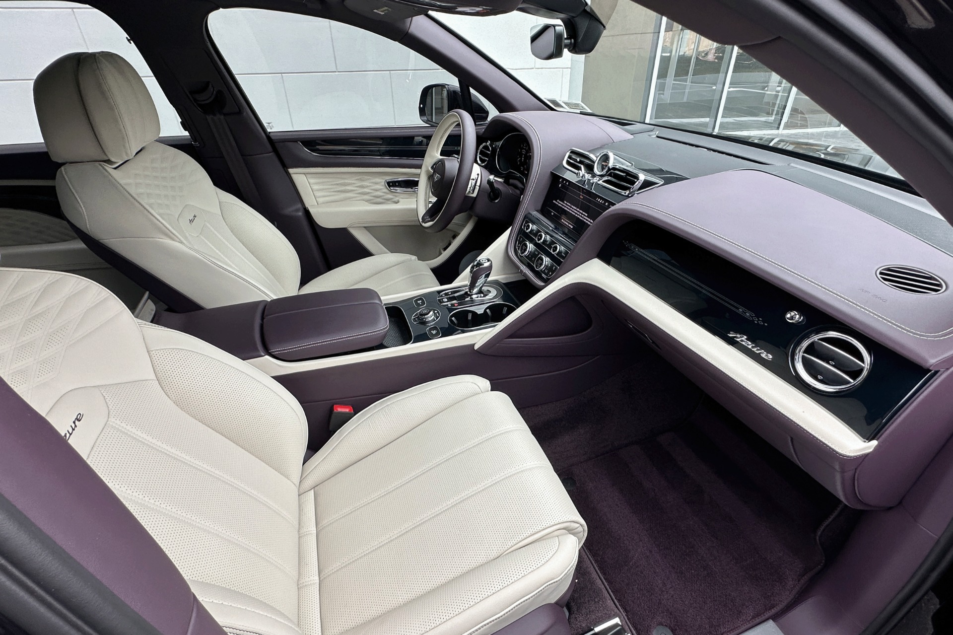 2024 Bentley Bentayga EWB Image 2
