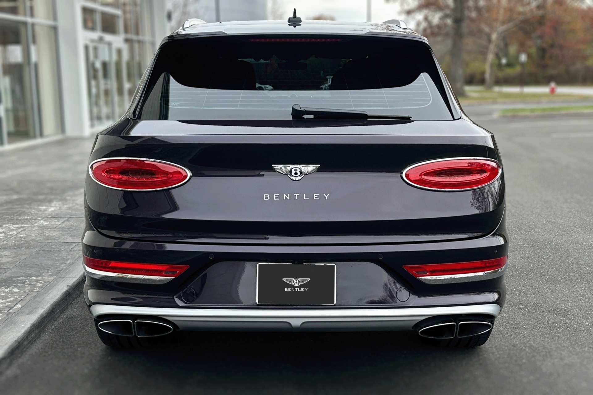 2024 Bentley Bentayga EWB Image 22
