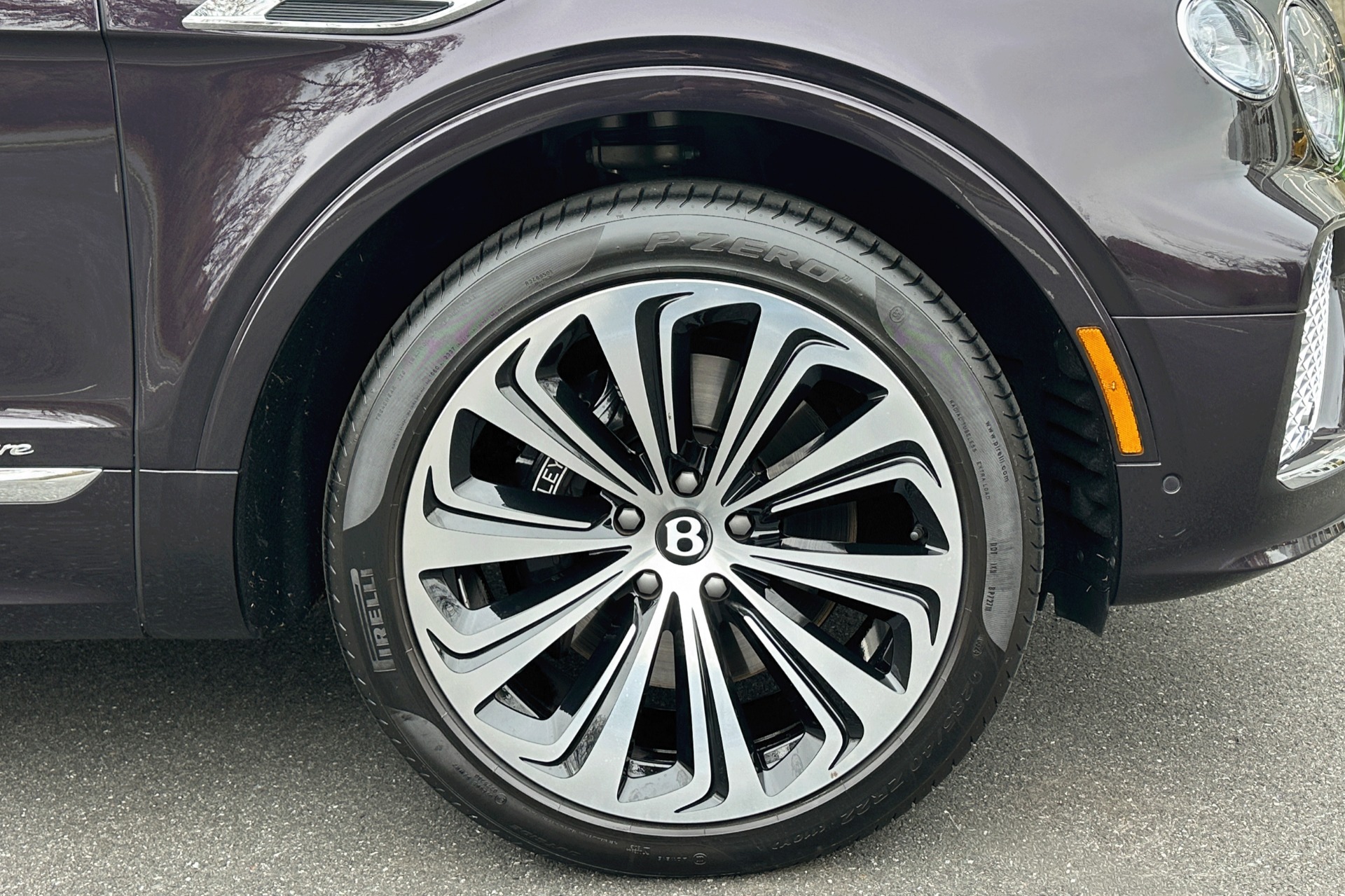 2024 Bentley Bentayga EWB Image 6