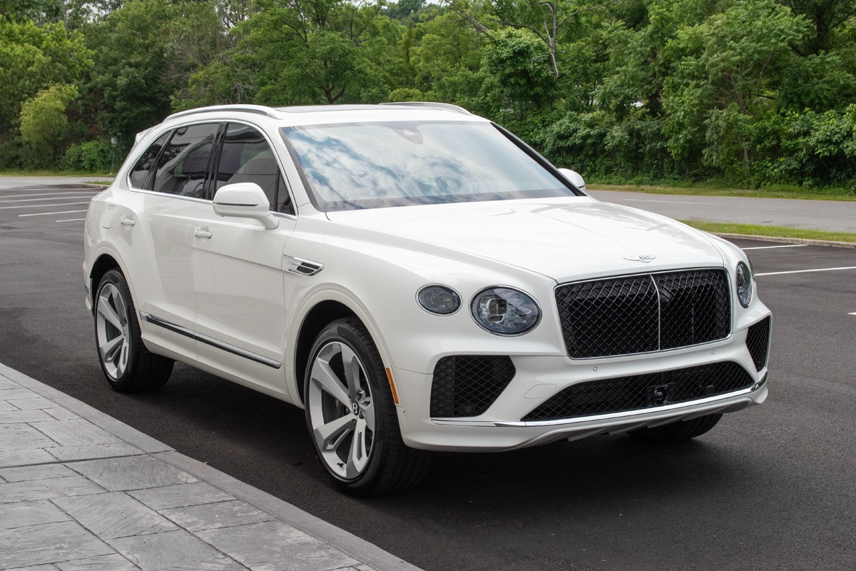 2024 Bentley Bentayga Image 30