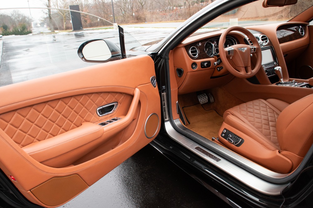 2017 Bentley Continental GT Image 9
