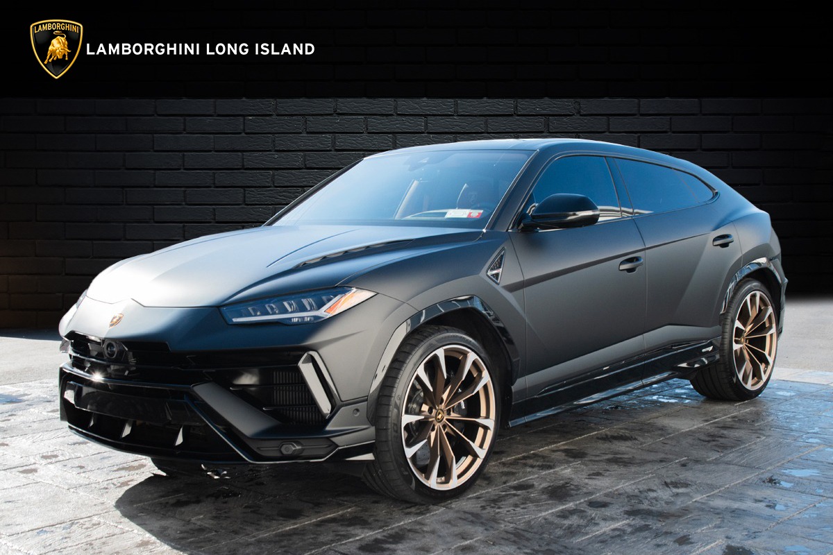 Used-2023-Lamborghini-Urus-S-