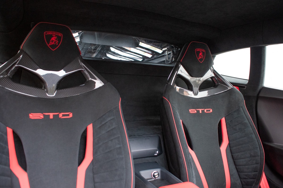2022 Lamborghini Huracan Image 15
