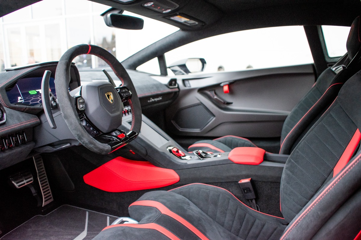2022 Lamborghini Huracan Image 5