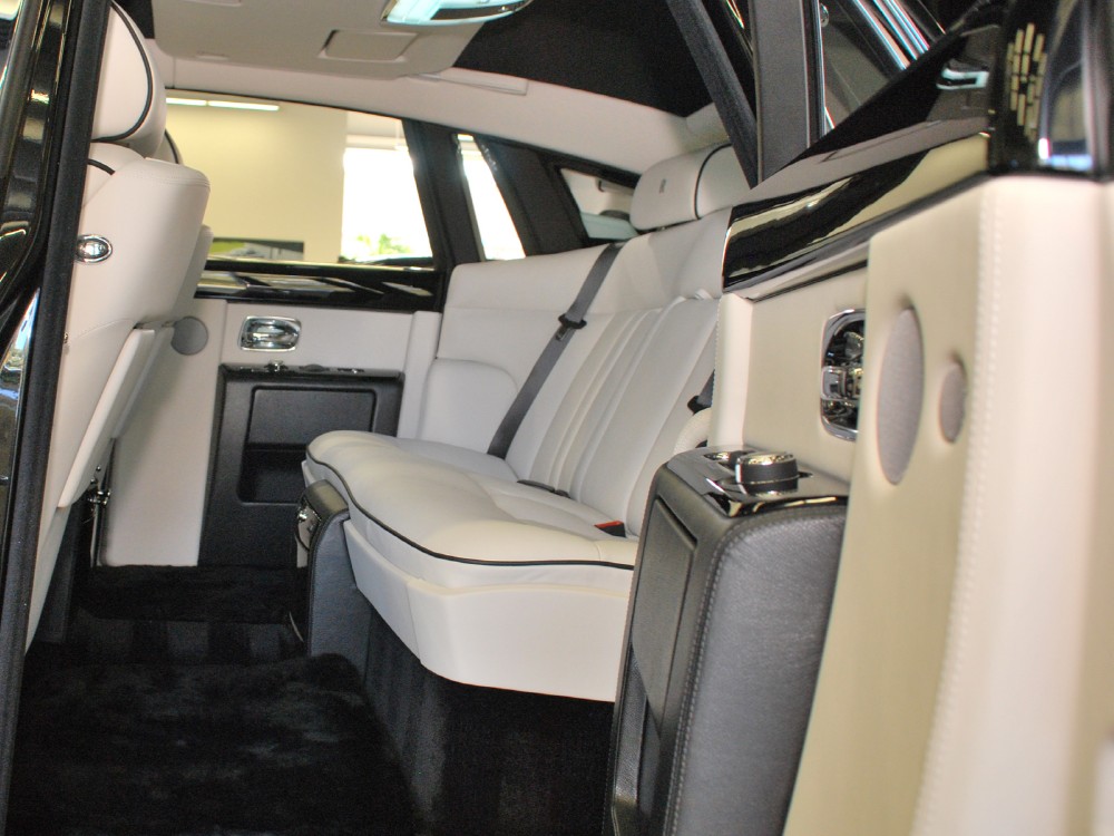 2013 Rolls-Royce Phantom (Series II) Image 16