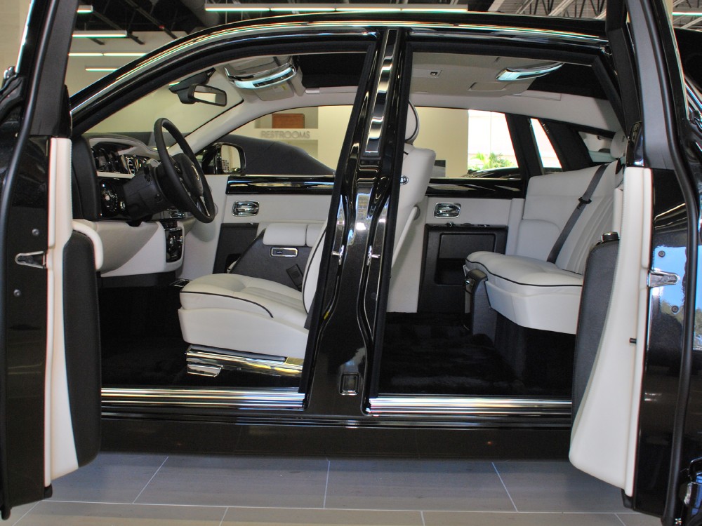 2013 Rolls-Royce Phantom (Series II) Image 26