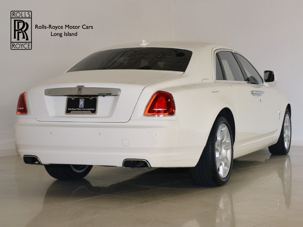 2012 Rolls-Royce Ghost Image 2