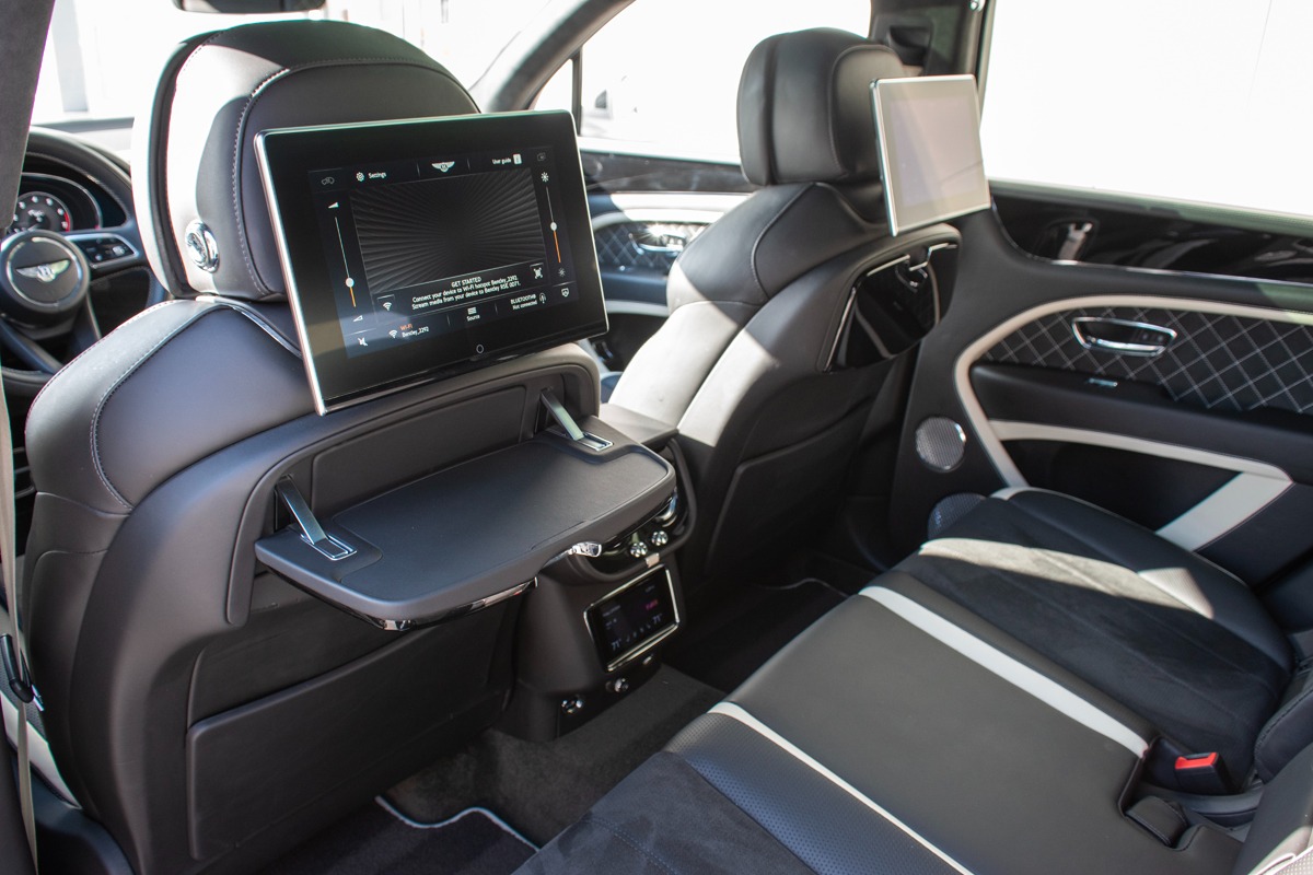 2022 Bentley Bentayga Image 11