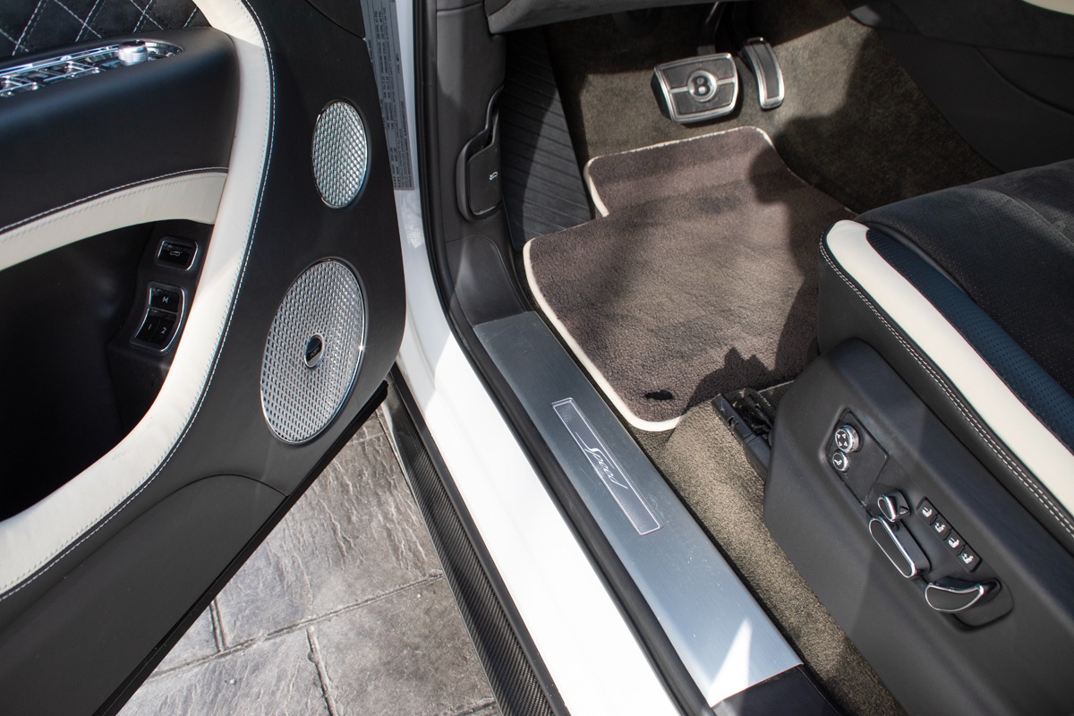 2022 Bentley Bentayga Image 18