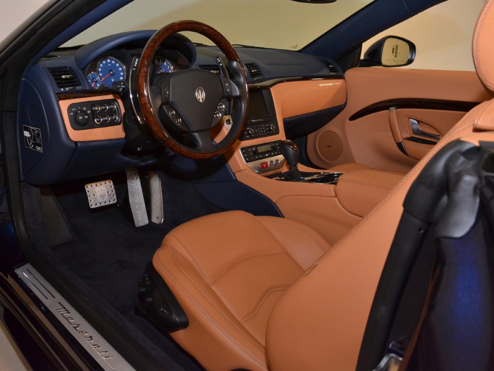 2012 Maserati GranTurismo Image 3