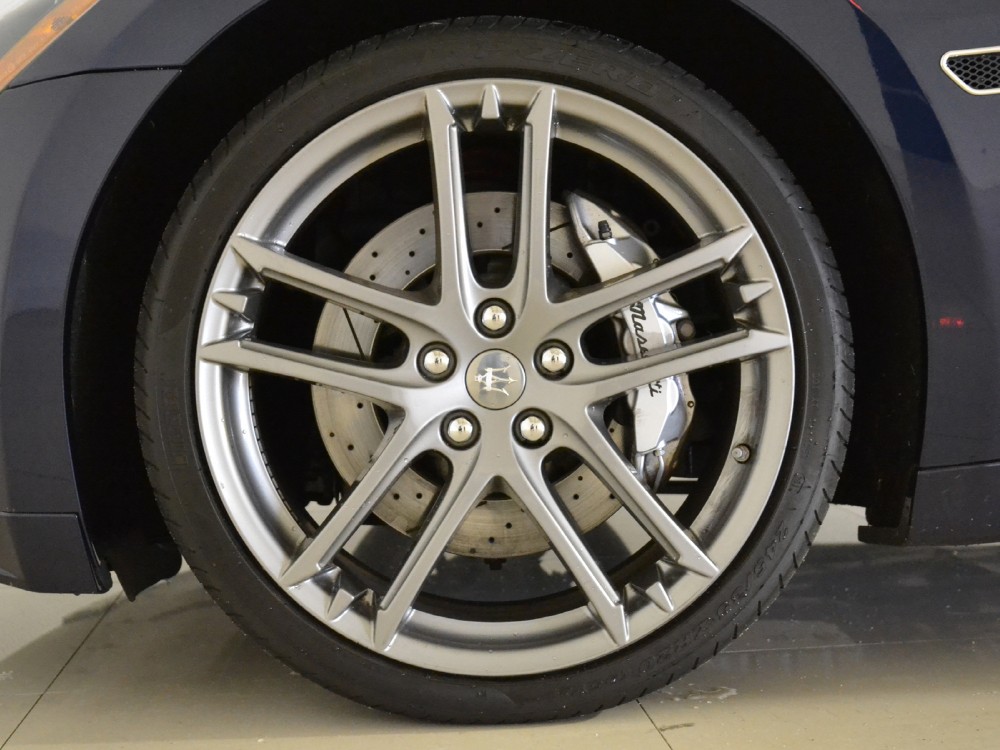 2012 Maserati GranTurismo Image 4