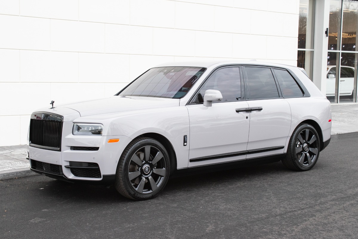 2022 Rolls-Royce Cullinan Image 3