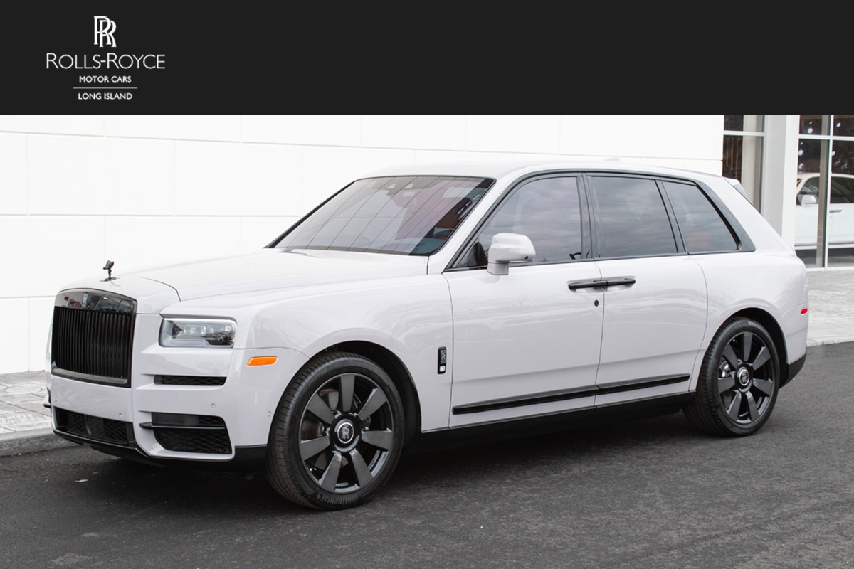 2022 Rolls-Royce Cullinan Image 1