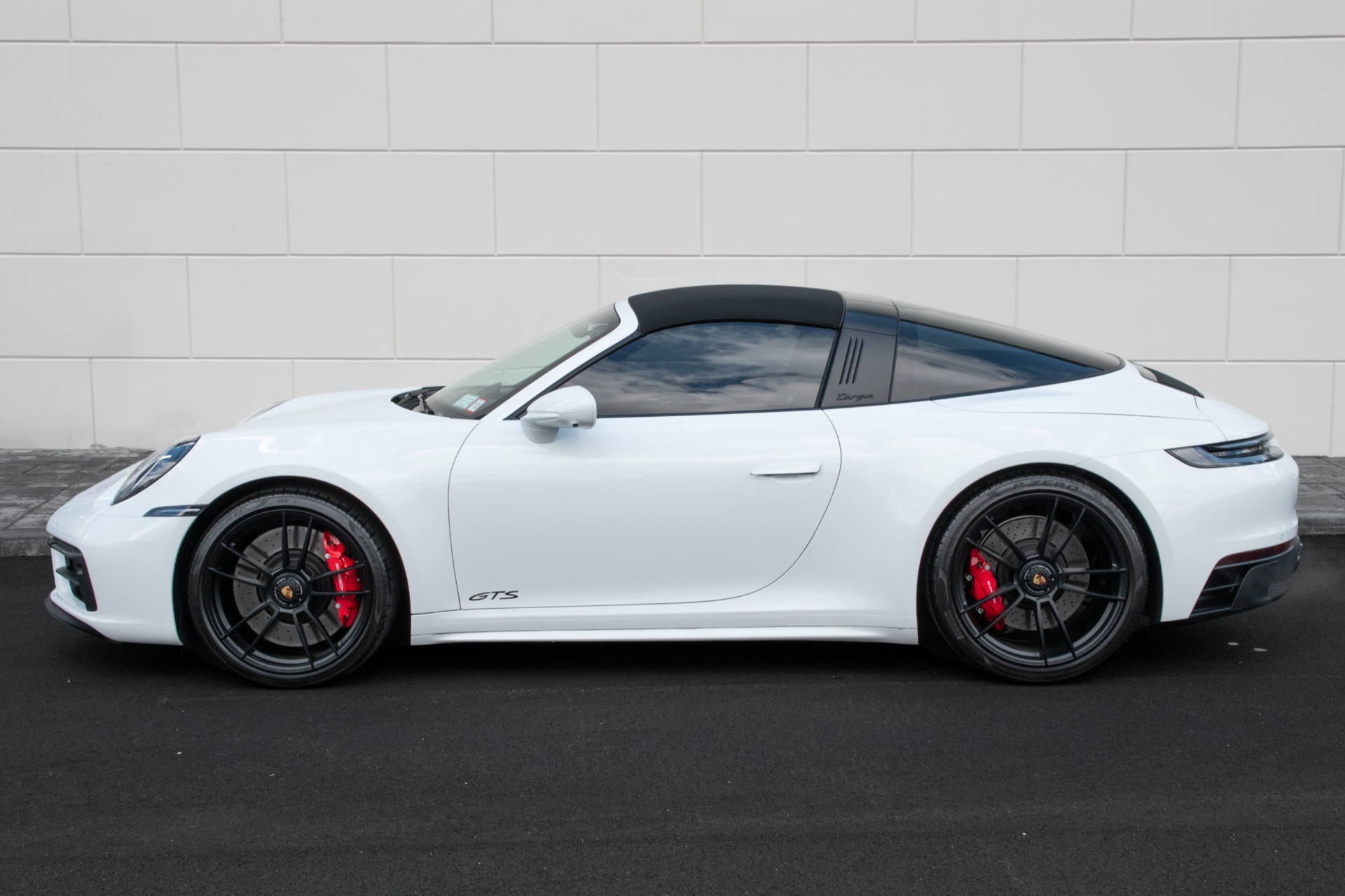 2023 Porsche 911 Image 12