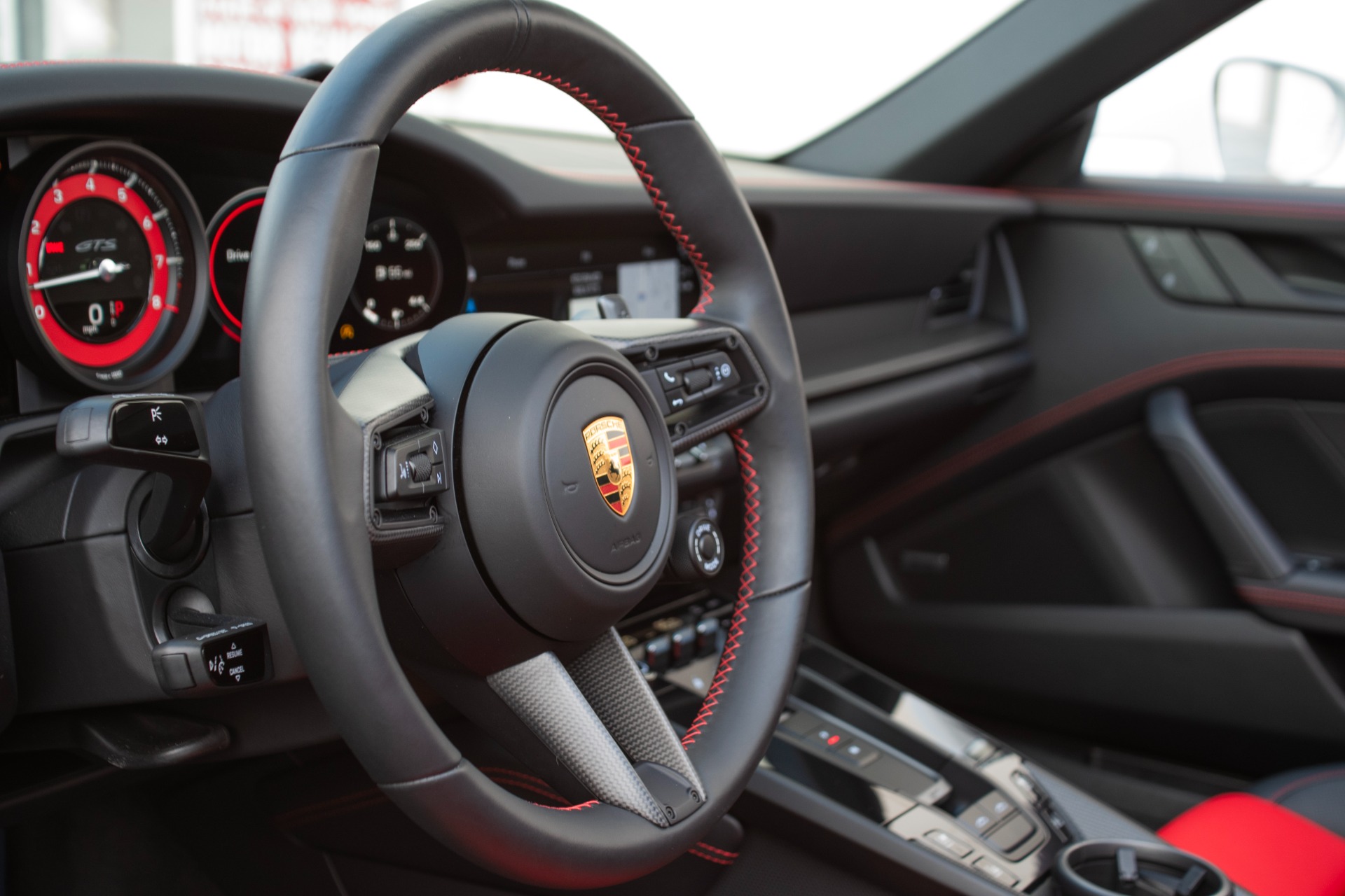 2023 Porsche 911 Image 6