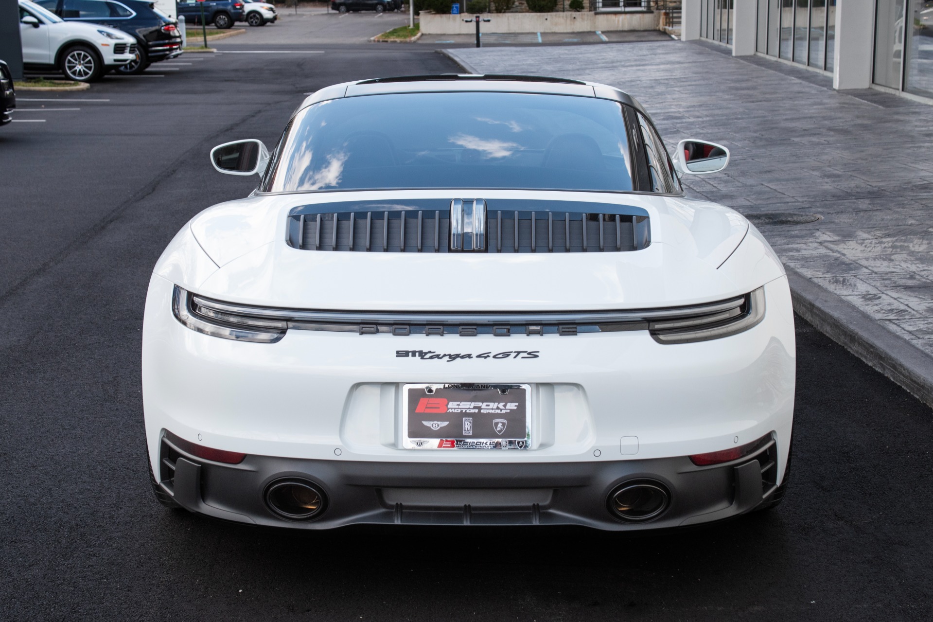 2023 Porsche 911 Image 9