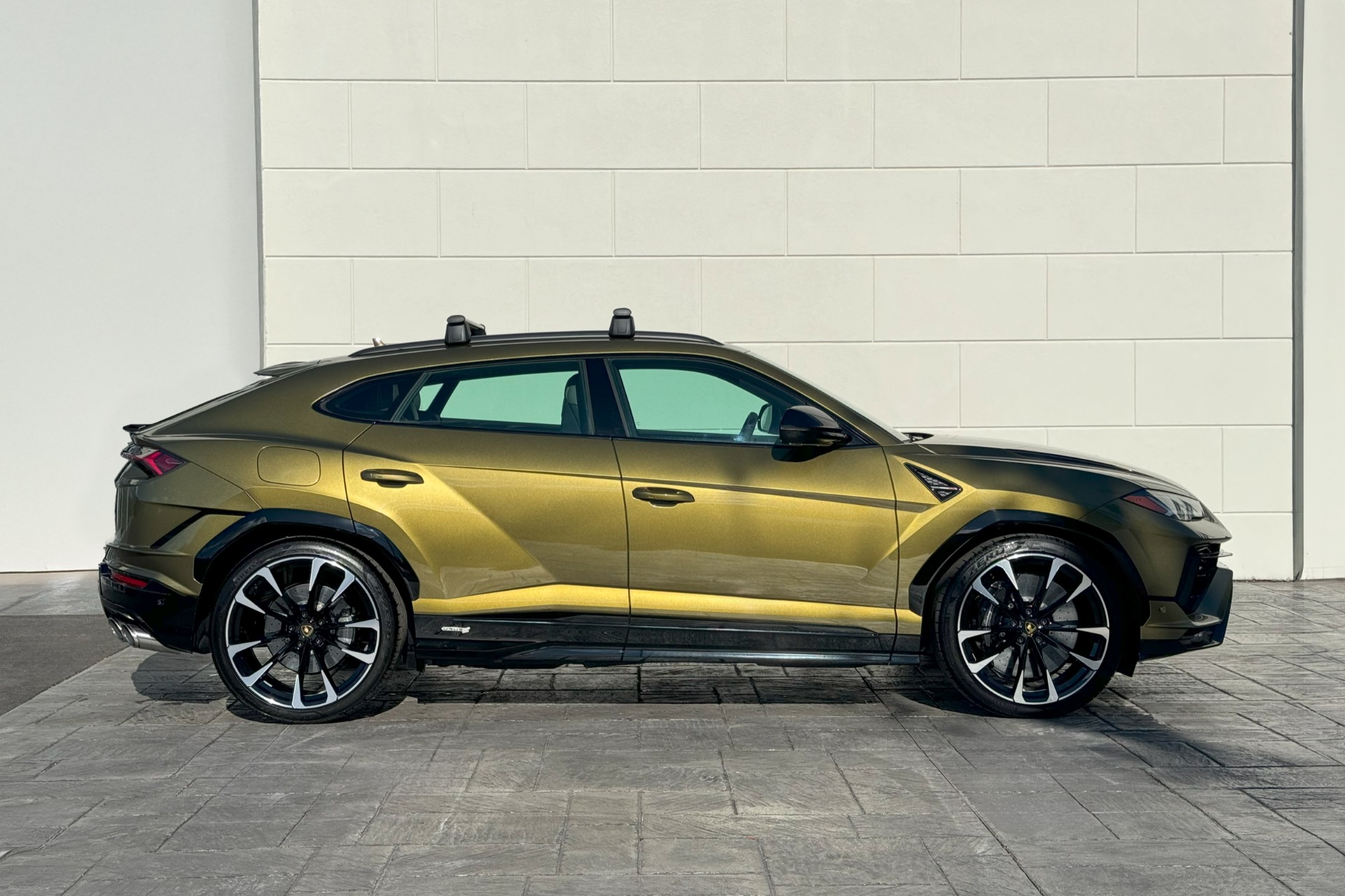 New-2024-Lamborghini-Urus-S-
