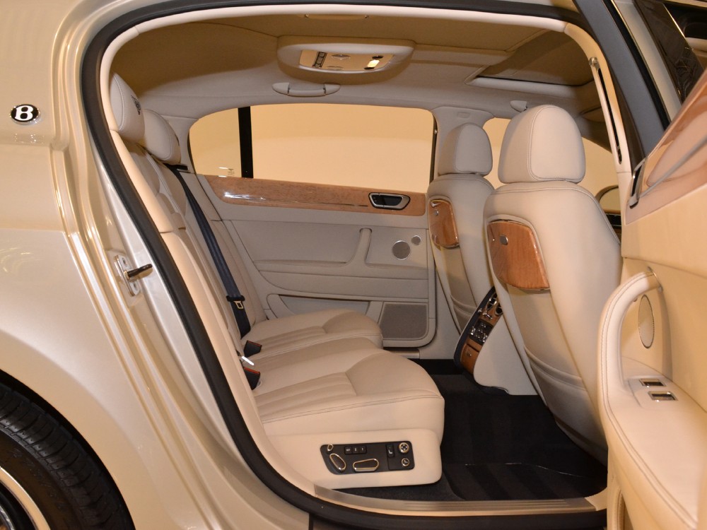 2013 Bentley Continental Flying Spur Image 21