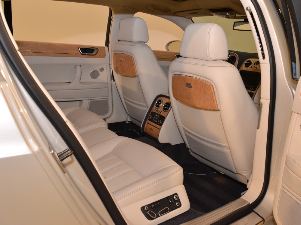 2013 Bentley Continental Flying Spur Image 23