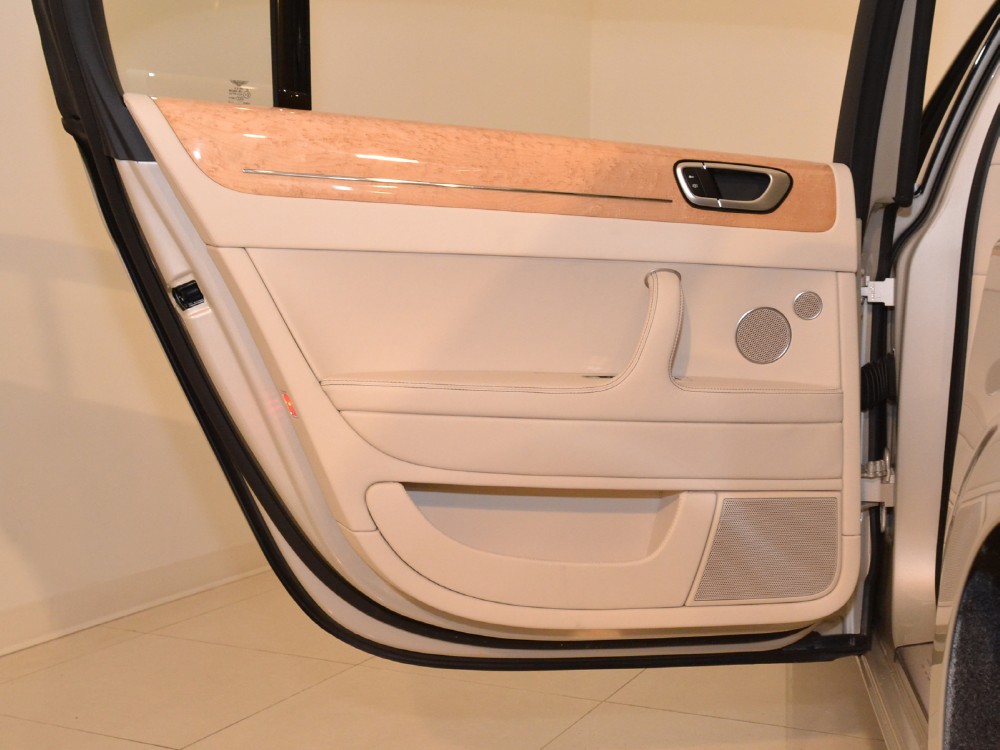 2013 Bentley Continental Flying Spur Image 26