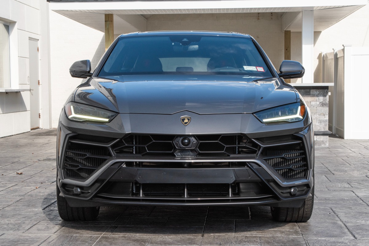 2021 Lamborghini Urus Image 10